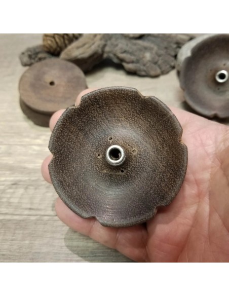 Porte encens rond en bois, forme Lotus dans le style Tibétain